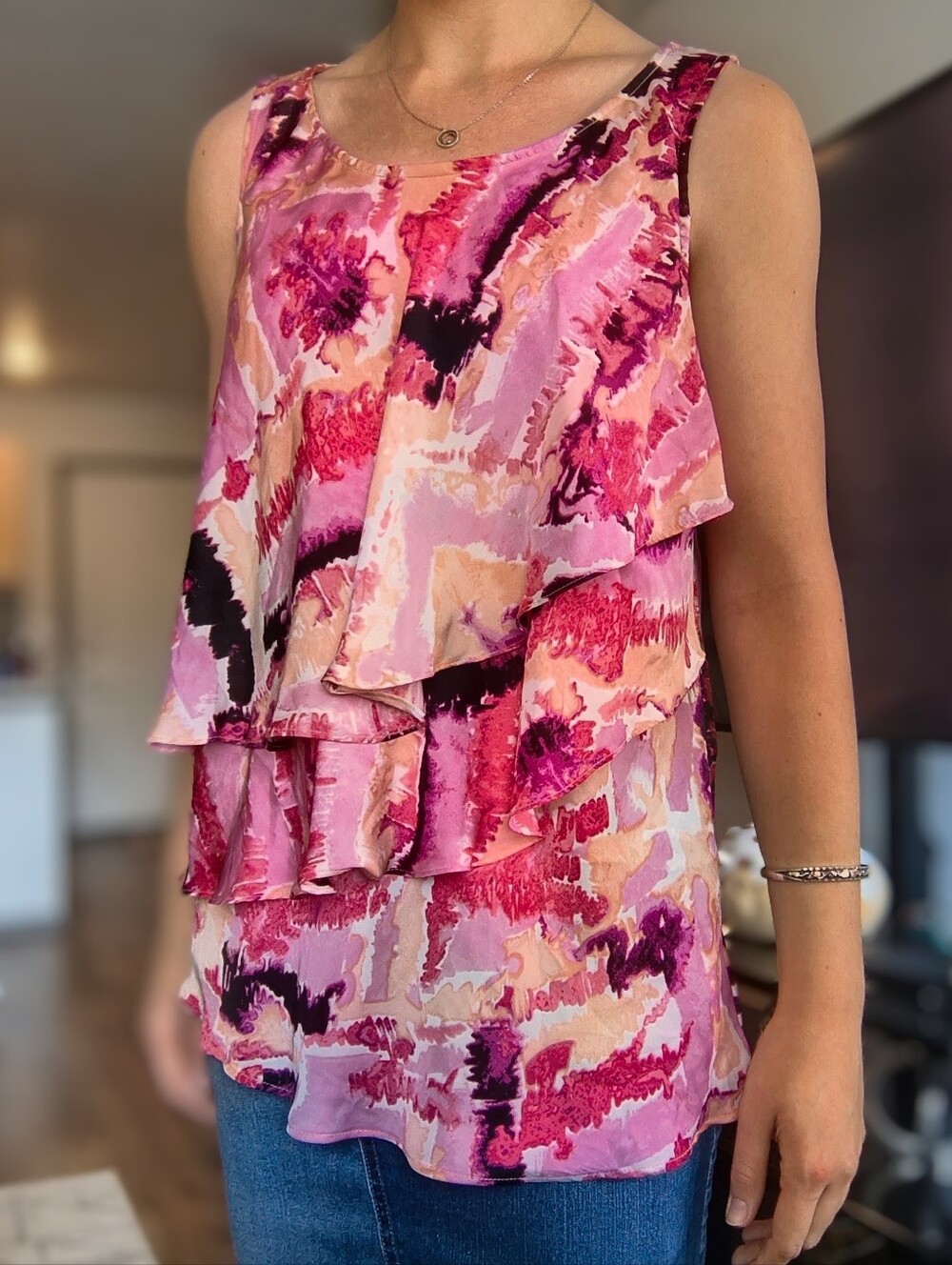 Daisy Fuentes Pink Orange Magenta Multi Abstract Ruffle Sleeveless Blouse Size M